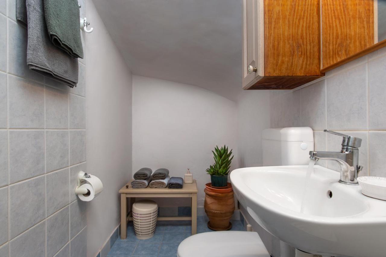Astera Studio Is A Peaceful Place To Stay! Adamantas  Ngoại thất bức ảnh